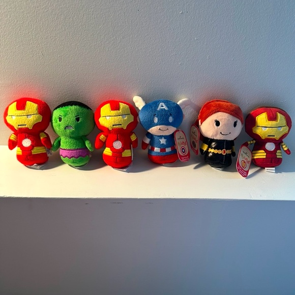 Smashing Set of 6 Marvel Heroes, Hallmark itty bitty’s ⭐️♥️ - Picture 9 of 9